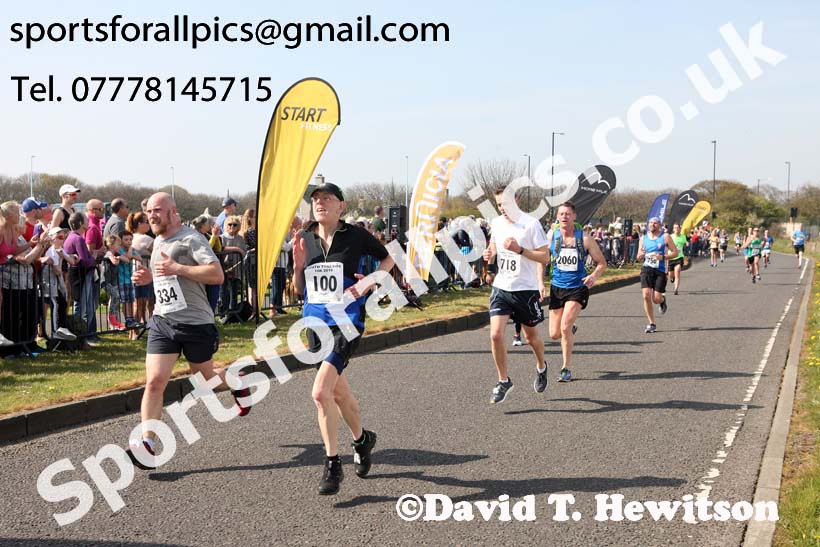 North Tyneside 10k Road Race, Whitley Bay. Photo:  David T. Hewitson/Sports for All Pics